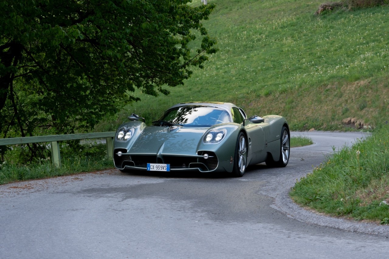Questa Pagani “sente” l’asfalto: è il futuro della guida?