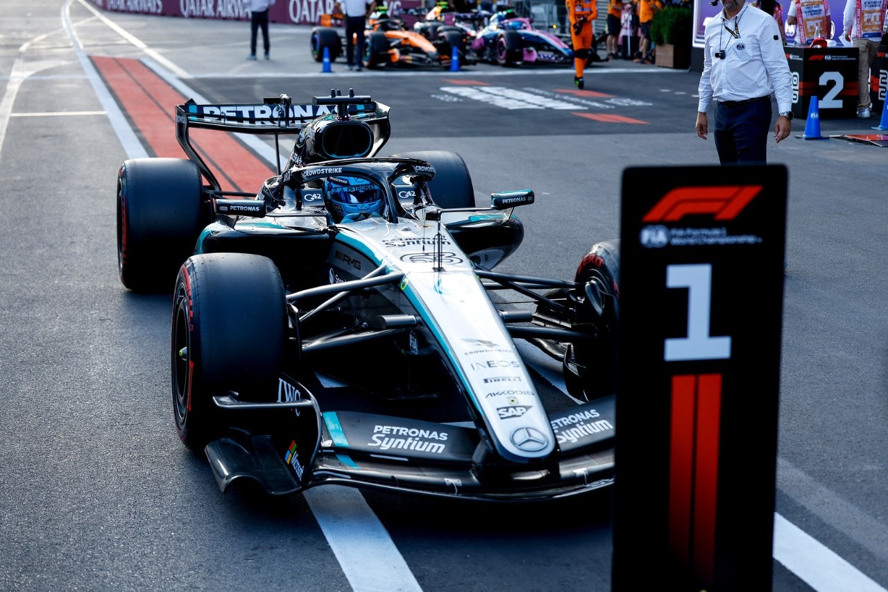 F1, GP Azerbaijan: Russell batte Verstappen in volata