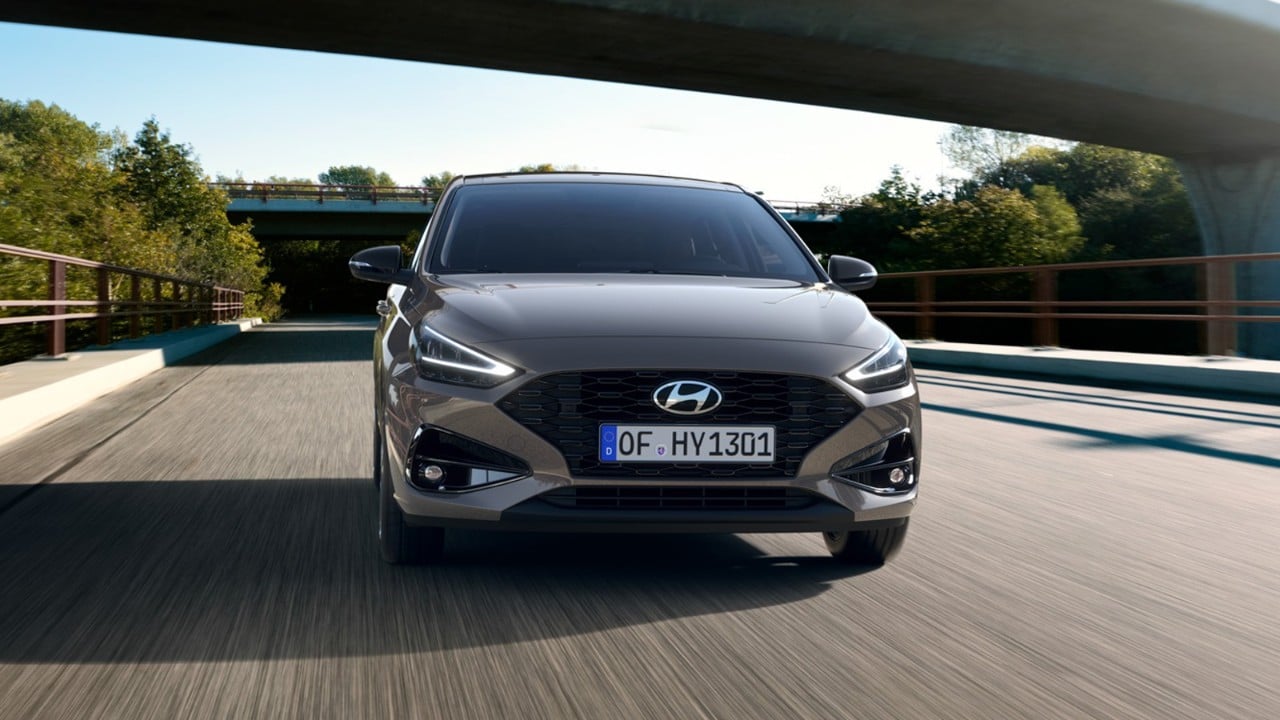 Hyundai i30 cambia dentro: il 5G sale a bordo senza aumenti