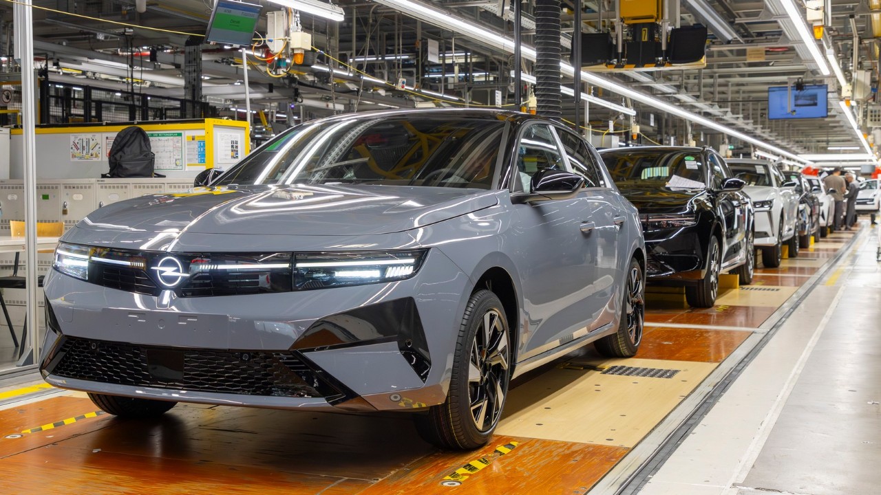 Opel Astra e Corsa cambiano con la nuova base STLA One: produzione a Rüsselsheim