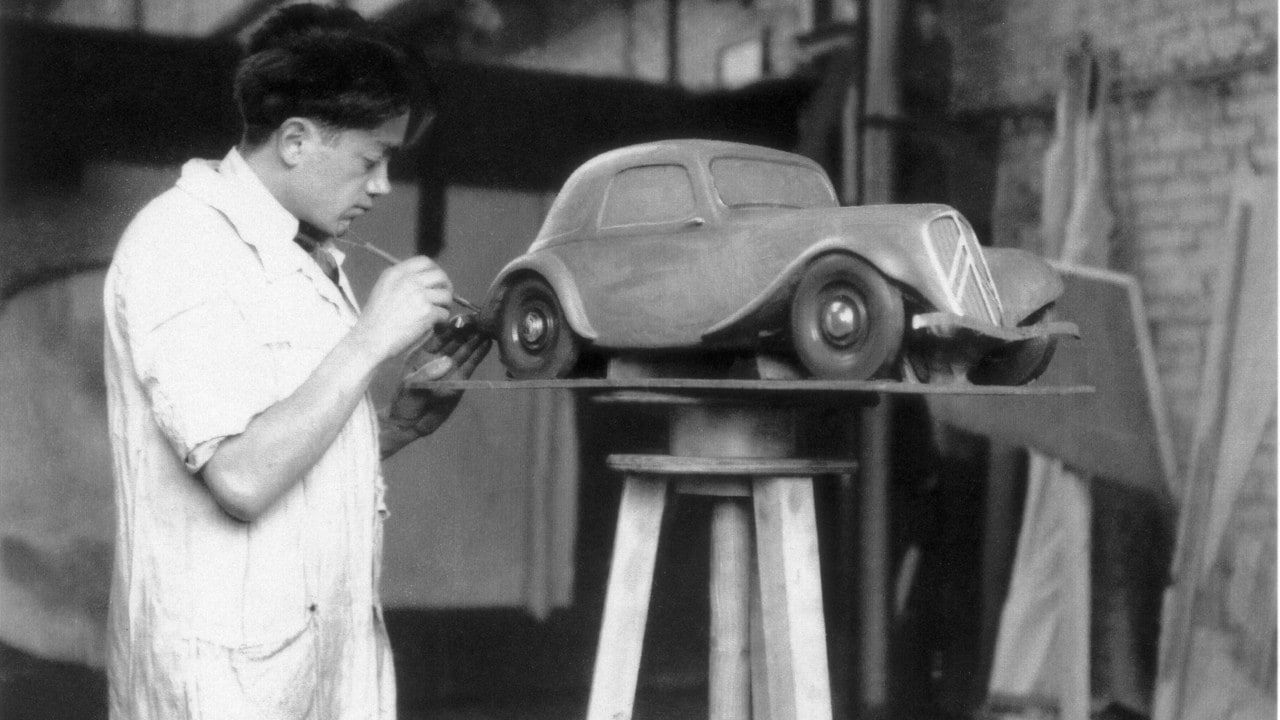 Dalla Citroën DS alla 2CV, la vita di Flaminio Bertoni diventa un film